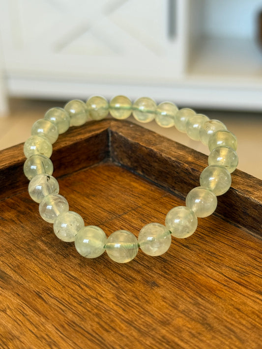 PREHINITE BRACELET