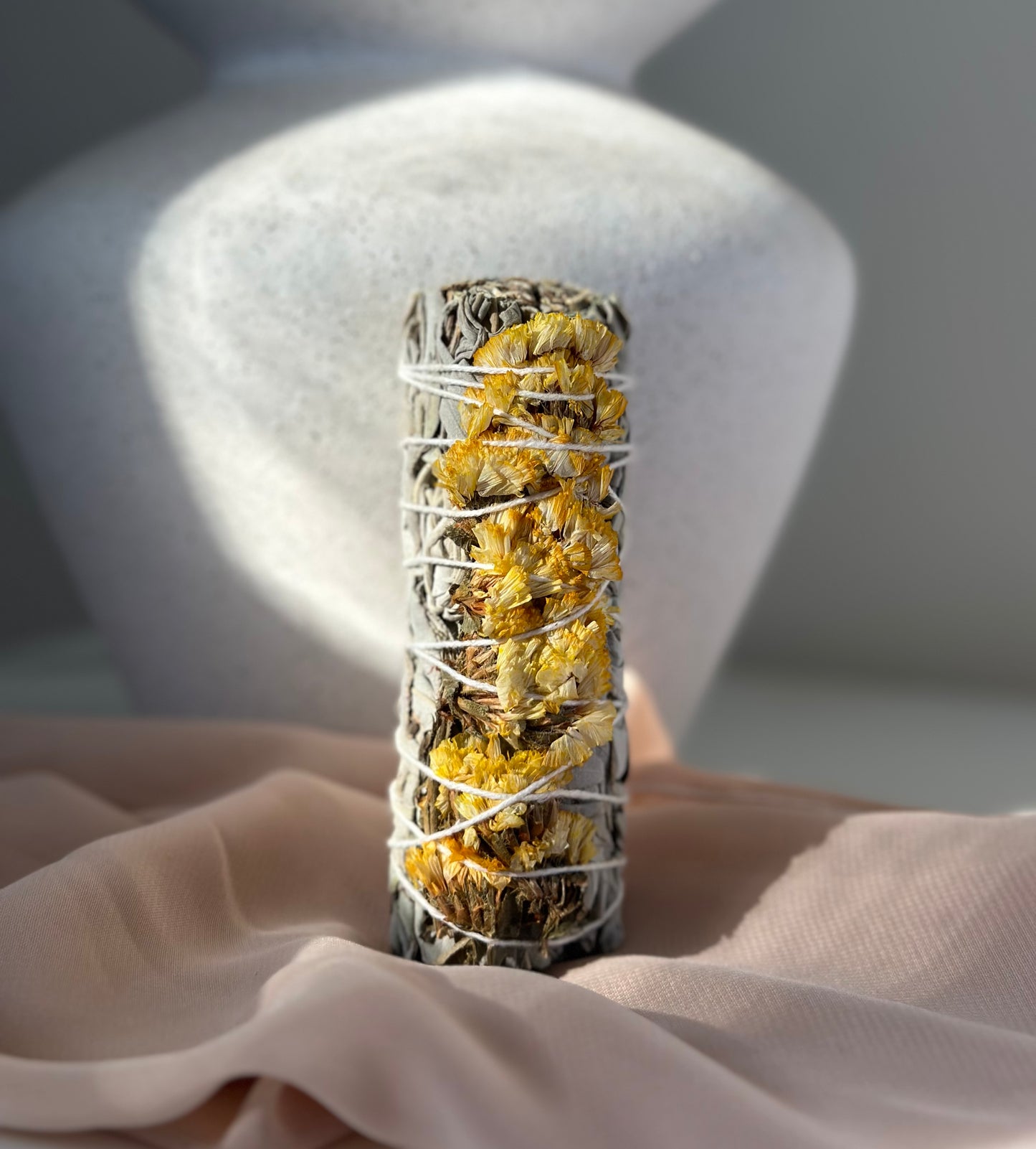 WHITHE SAGE & YELLOW SEA LAVENDER 4"