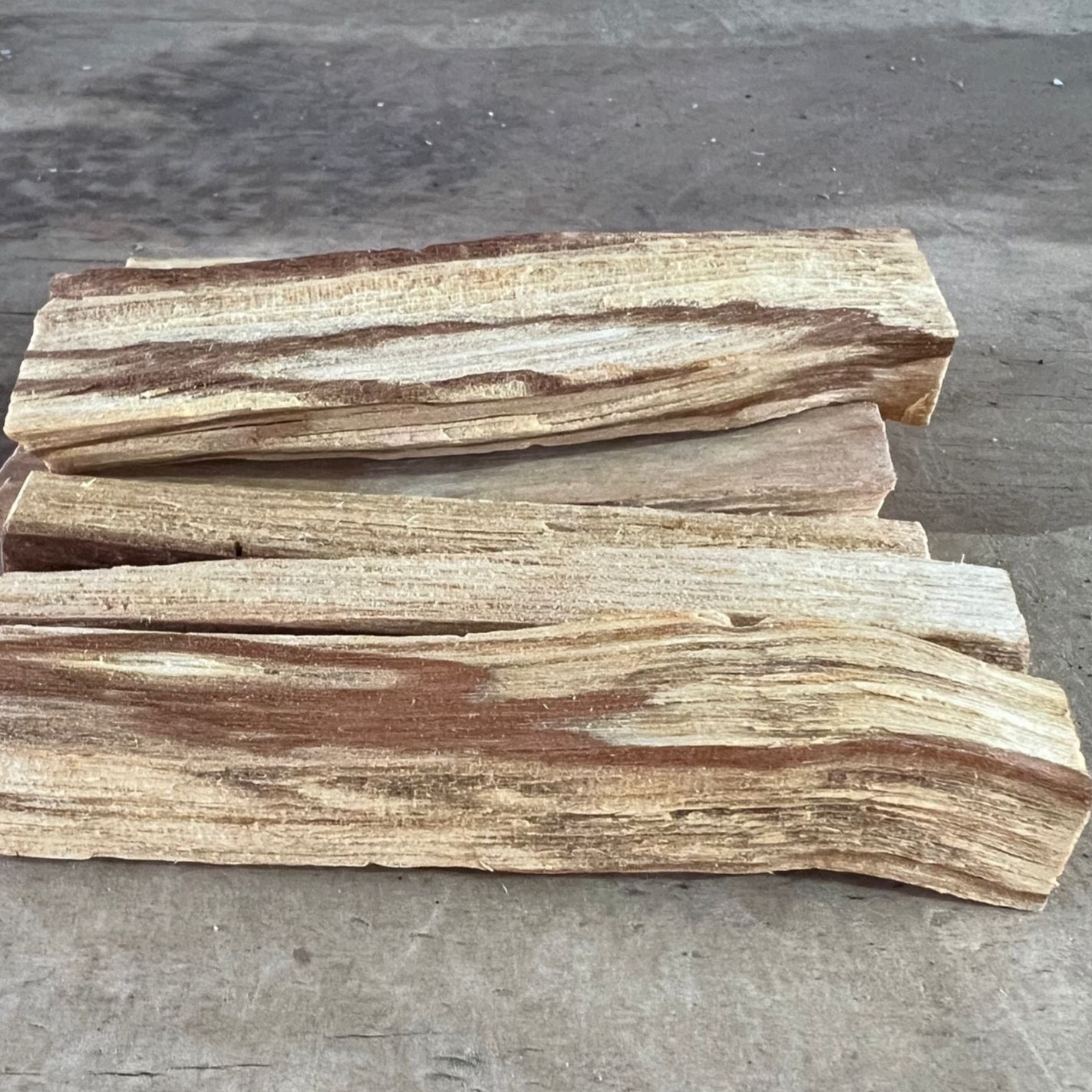 PALO SANTO STICKS PER 5 KG (11 LBS)